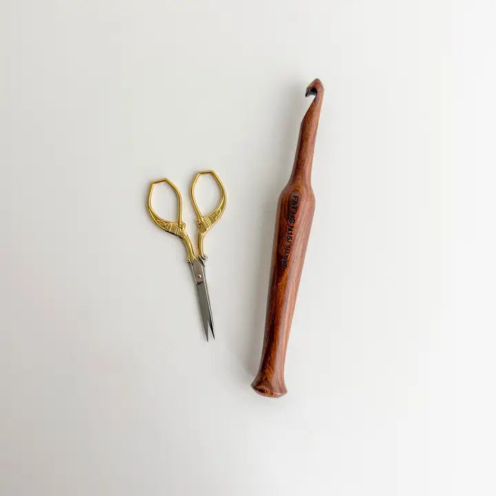 Crochet Hook Rosewood (sizes N15 / 10mm)